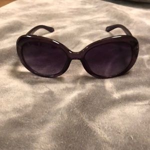 Kate Spade sunglasses and case/duster.